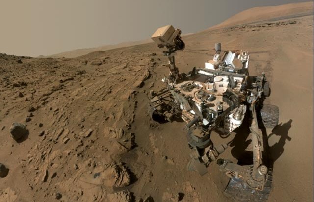 Марсоход Curiosity сделал новые 