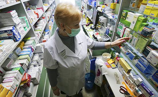 Крупнейшие аптечные сети в России заморозят цены на жизненно важные лекарства