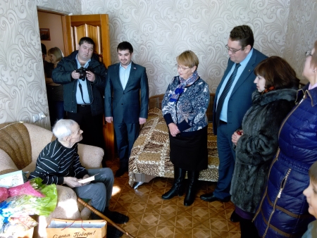 Иркутянин Алексей Кузьмин отметил 100-летний юбилей