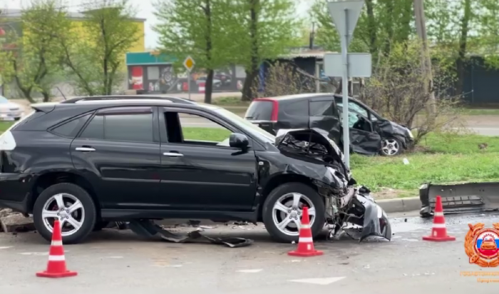 В Ленинском районе Иркутска произошла смертельная авария (Видео)