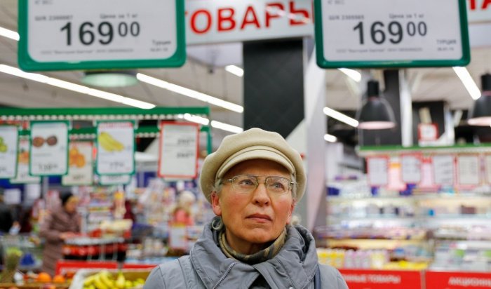 В России торговые сети заморозили цены на 20 социально значимых товаров