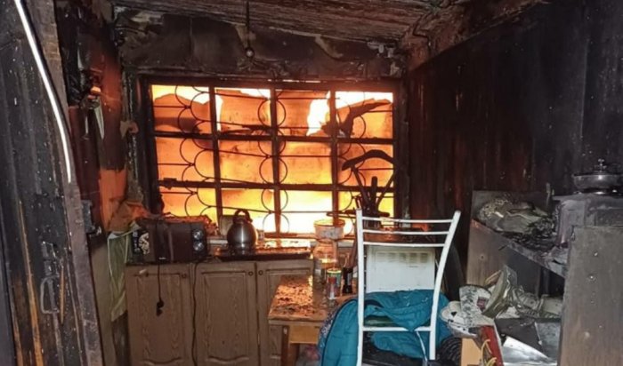 В Усолье-Сибирском дом загорелся из-за телевизора