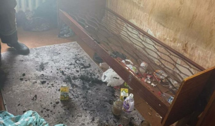 В Братске пенсионер чуть не погиб на пожаре из-за сигареты