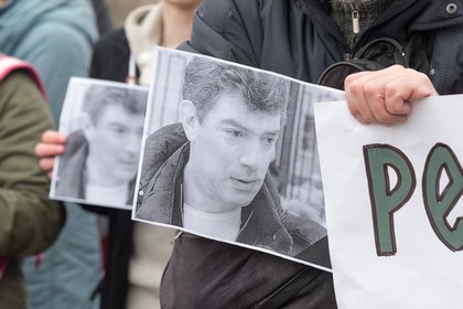 Соратница Немцова показала его последнюю записку по Украине
