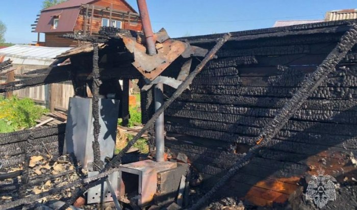 В Иркутске мужчина пострадал на пожаре