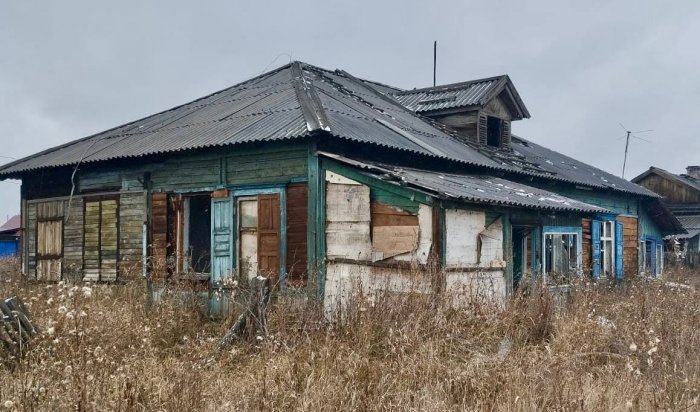 Экс-депутата думы Тулуна осудили за мошенничество