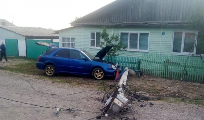 Жители Карлука остались без света из-за аварии с опорой ЛЭП