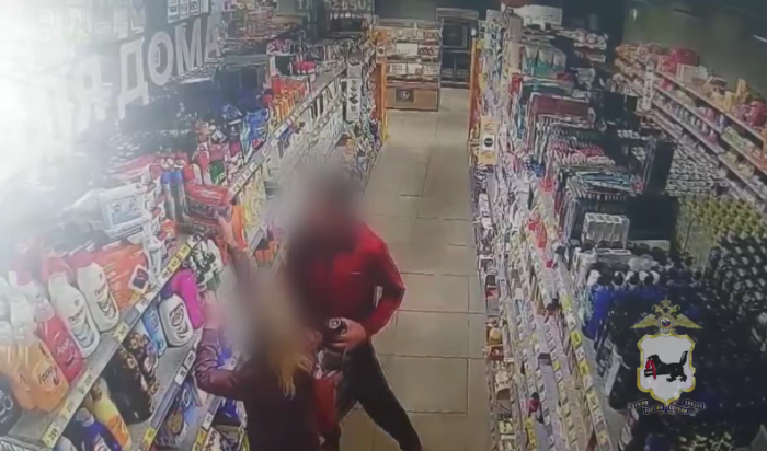 В Саянске осудили семейную пару воров (Видео)