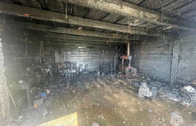 Мужчина пострадал на пожаре в поселке Жигалово