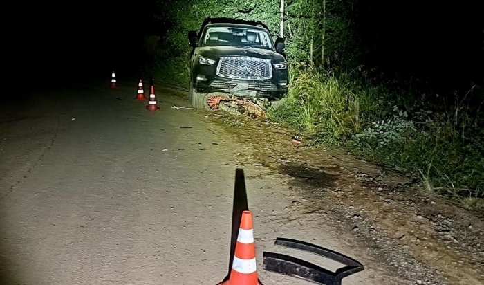 В Братске двое подростков на байке столкнулись с внедорожником