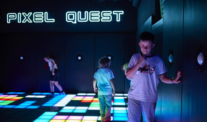 Pixel Quest: Интерактивные игры с живым полом