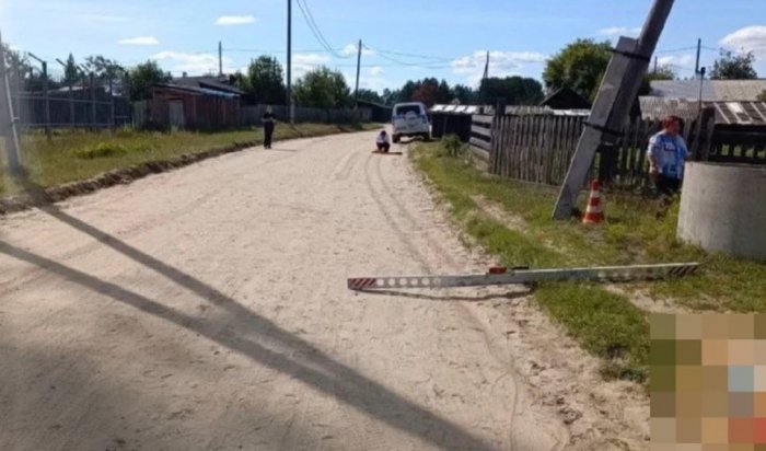 В Тайшетском районе 17-летний мотоциклист повредил опору электропередач (Видео)