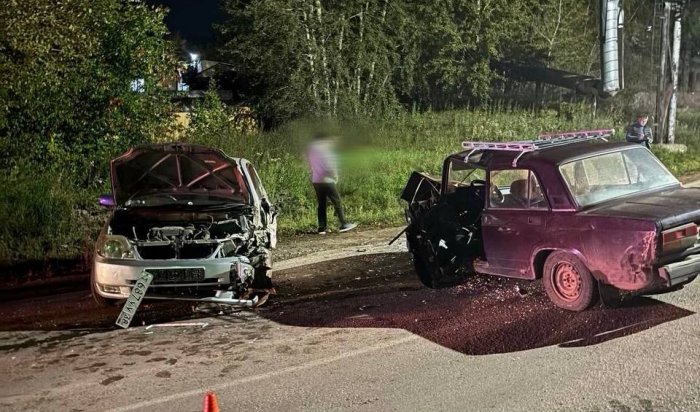 В Усть-Куте трое подростков пострадали в ДТП