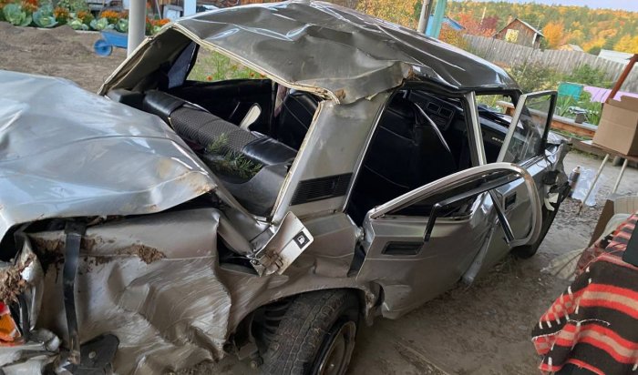 В Иркутском районе шестеро подростков на «Ладе» попали в аварию