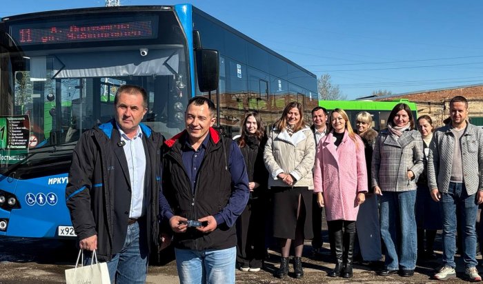 В Иркутске на маршрут № 11 вышел новый автобус среднего класса
