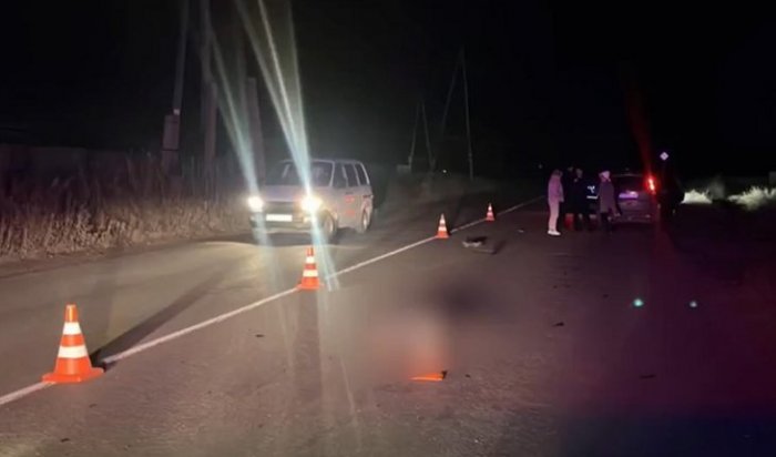 В Братске мужчина погиб, попав под колеса двух автомобилей (Видео)