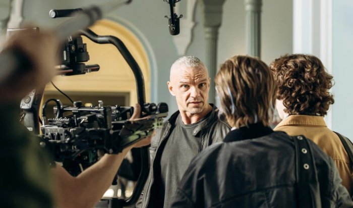 На ТНТ выходит сериал «Нейровася» с Владимиром Епифанцевым и иркутянином Яном Цапником