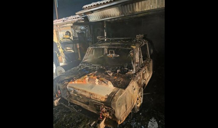 Мужчина отравился угарным газом на пожаре в Братске