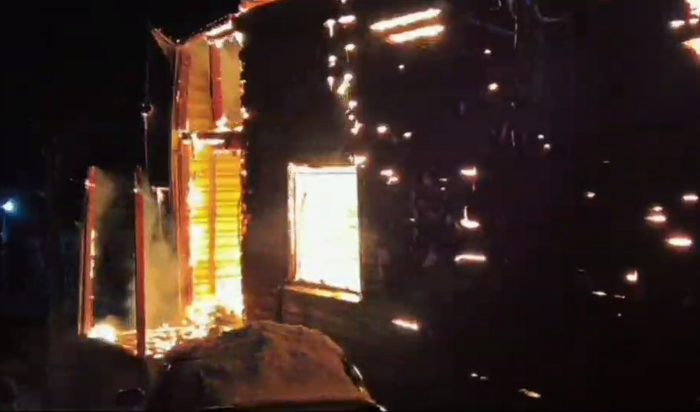 В Иркутском районе дом сгорел из-за электрокотла