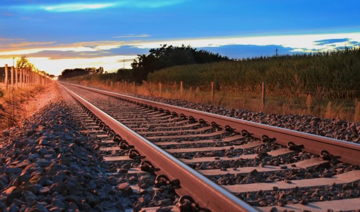 Два пассажирских поезда задерживаются из-за инцидента в Приангарье