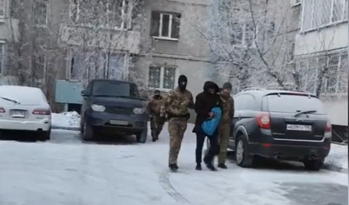 В Иркутске задержали 36-летнего торговца наркотиками (Видео)