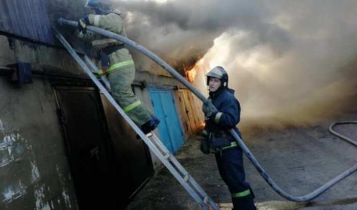 В Байкальске на пожаре погиб человек