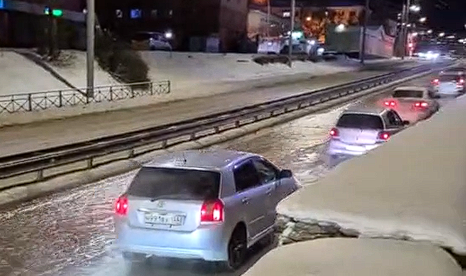 В Иркутске произошла еще одна коммунальная авария (Видео)