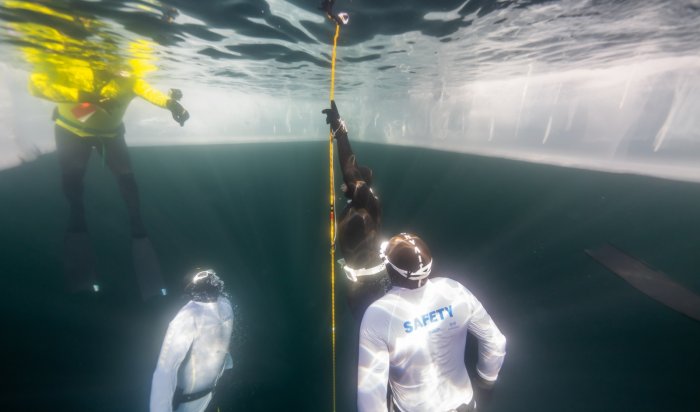 В Листвянке пройдёт фестиваль подлёдного фридайвинга «Под лёд Байкала»