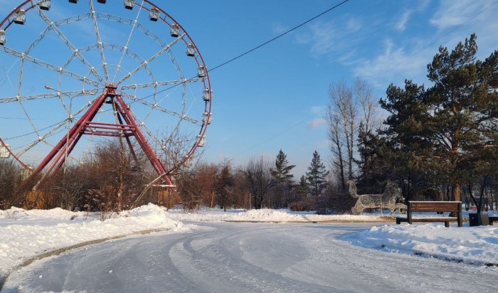 На Конном в Иркутске открылся каток