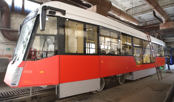 В «Иркутскгортранс» прибыли два новых кузова трамвая