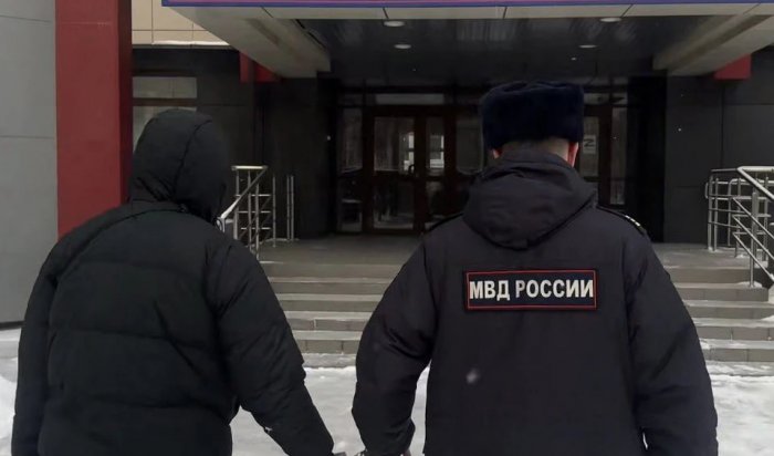 Иностранца, объявленного в розыск с 2007 года, задержали в аэропорту Иркутска