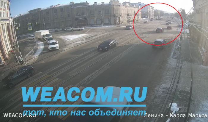 Камера WEACOM.RU зафиксировала момент аварии на улице Ленина в Иркутске