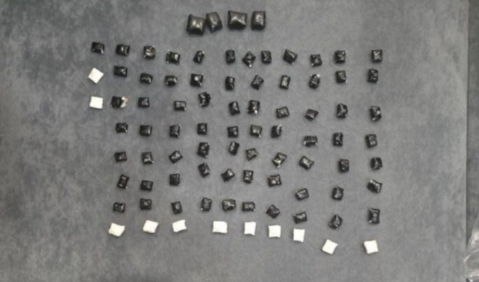 В Иркутске на молодого человека завели 11 уголовных дел за наркотики