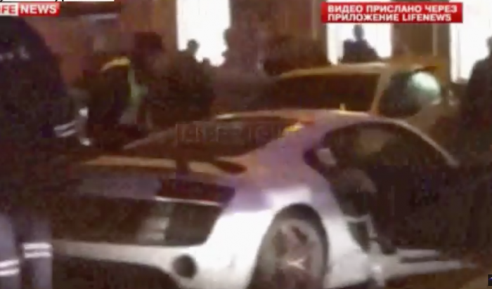 В центре Москвы столкнулись два суперкара