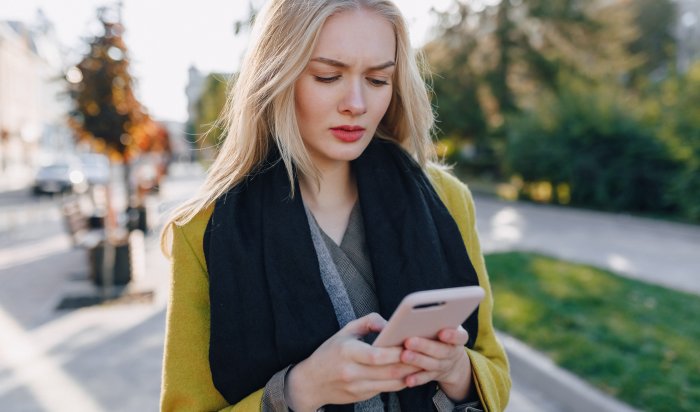 В Усть-Илимске женщина познакомилась с мужчиной и наткнулась на мошенников