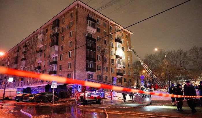 При пожаре в восьмиэтажке в Москве пострадали 12 человек