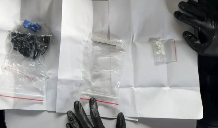 Полицейский из Иркутска задержал наркосбытчика по пути домой (Видео)
