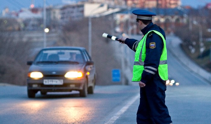 В Иркутске на 15 суток арестовали водителя, не оплатившего административные штрафы
