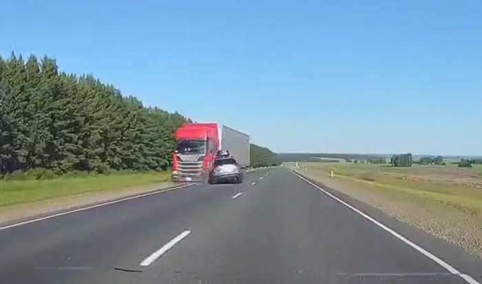 Четыре человека пострадали в ДТП в Куйтунском районе (Видео)