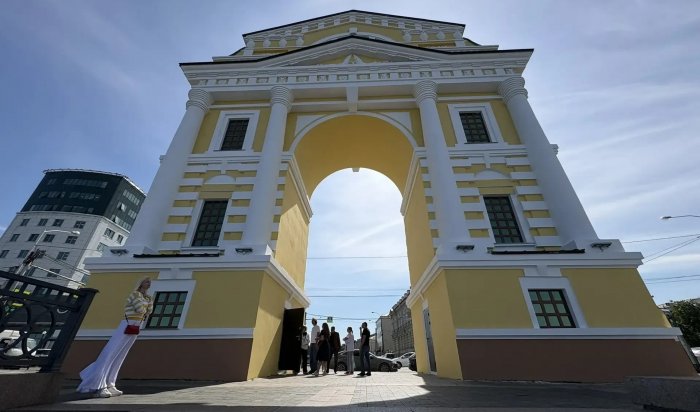 В Иркутске завершается ремонт фасада Московских ворот