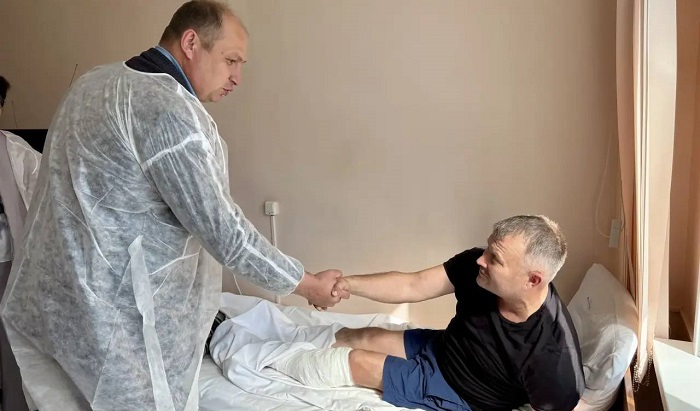 Братчанин, на которого напал медведь, идёт на поправку