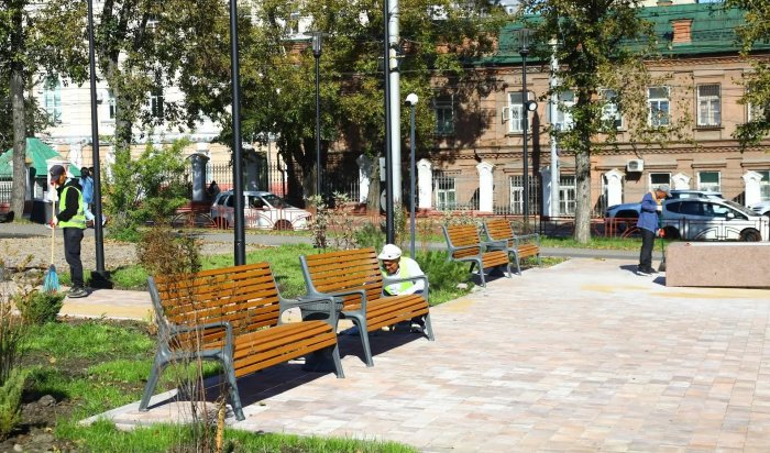 Две общественные территории благоустраивают в Октябрьском округе Иркутска