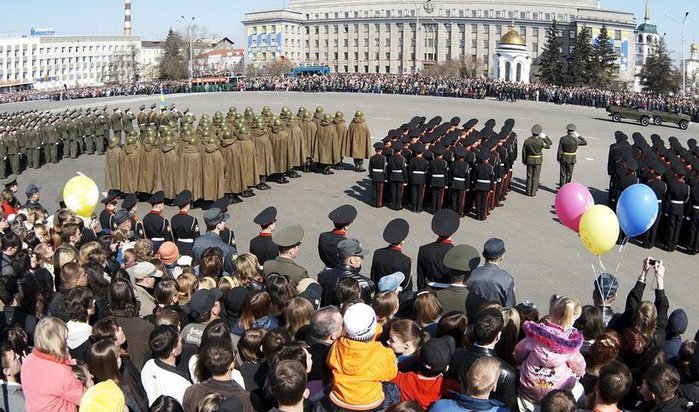 В Иркутске 9 мая в связи с празднованием Дня Победы ограничат движение транспорта