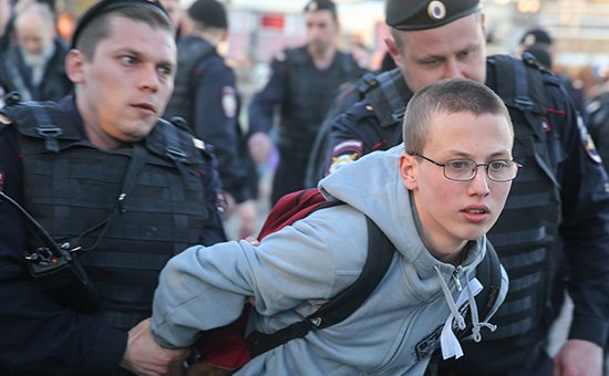 6 мая во время акции на Болотной площади были задержаны несколько десятков человек
