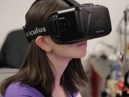 Продажи шлема виртуальной реальности Oculus Rift начнутся в 2016 году