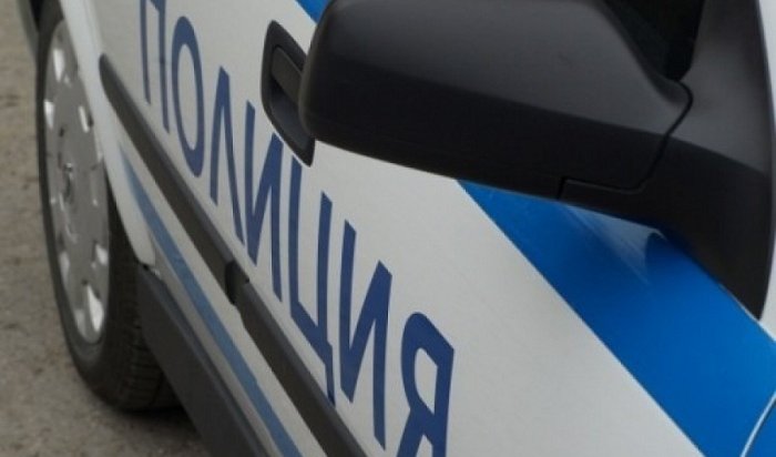 10 мая в Иркутске в районе авторынка «Фортуна» мужчина выпал из автомобиля