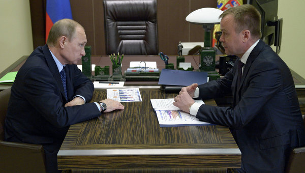 Путин принял досрочную отставку губернатора Иркутской области Сергея Ерощенко