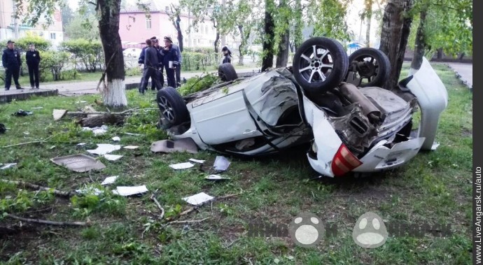 Сегодня в Ангарске случилось крупное ДТП. Водитель и пассажир чудом выжили