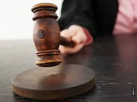 В Иркутске вынесен приговор двум мужчинам, изнасиловавшим 15-летнюю девочку