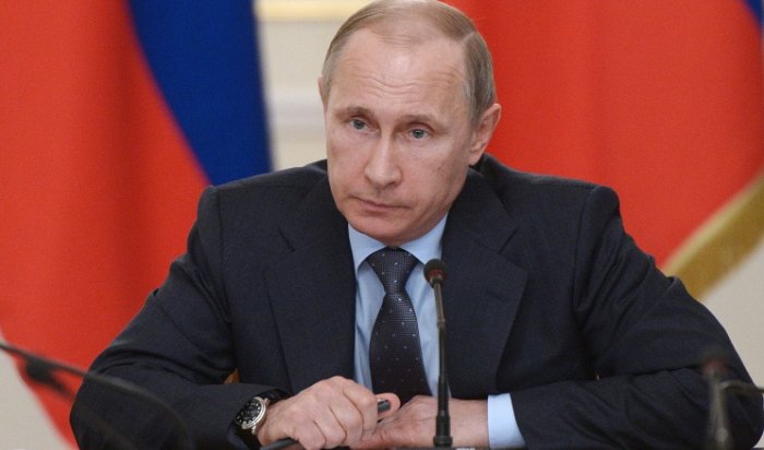 Путин потребовал от чиновников сдавать полученные дорогостоящие подарки в трехдневный срок